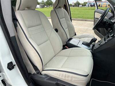 2011 Volvo XC90 3.2 R-Design NAV REAR CAM 3rd ROW 19 " WHLS BLIS   - Photo 37 - Houston, TX 77031