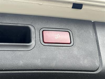 2007 Mercedes-Benz R 500 4MATIC WAGON 3RD ROW HTD SEATS WOOD PANOROOF   - Photo 12 - Houston, TX 77031