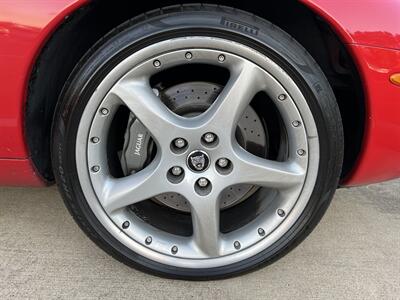 2002 Jaguar XKR COUPE SUPERCHARGED 20 " WHEELS ORIG MSRP $90675.00   - Photo 27 - Houston, TX 77031