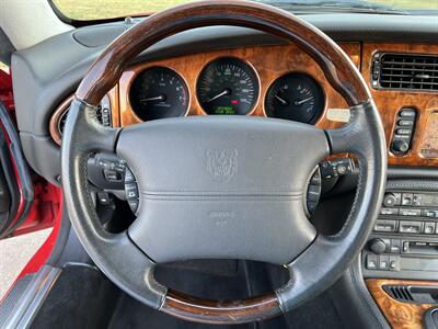 2002 Jaguar XKR COUPE SUPERCHARGED 20 " WHEELS ORIG MSRP $90675.00   - Photo 37 - Houston, TX 77031