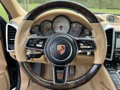 2015 Porsche Cayenne S WOOD STEERING NAV CAM HTD/COOL STS MSRP $91200   - Photo 36 - Houston, TX 77031