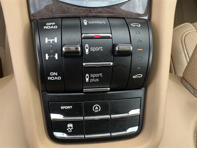 2015 Porsche Cayenne S WOOD STEERING NAV CAM HTD/COOL STS MSRP $91200   - Photo 59 - Houston, TX 77031