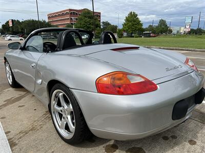 2002 Porsche Boxster S CONVERTIBLE 6 SPEED MANUAL 18 " WHLS ONLY 76K MLS - Photo 8 - Houston, TX 77031