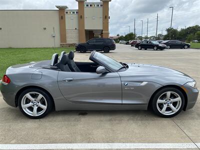 2011 BMW Z4 sDrive30i CONVERTIBLE HEATED SEATS ONLY 40K MILES   - Photo 15 - Houston, TX 77031