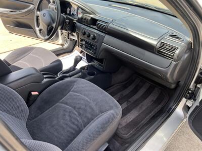 2004 Dodge Stratus SXT ONE OWNER TEXAS CAR ONLY 66K MILES WHAT A DEAL   - Photo 20 - Houston, TX 77031
