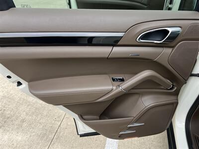 2011 Porsche Cayenne TIPTRONIC ONLY 44K MLS NAV PANO REARCAM MSRP 64185 - Photo 61 - Houston, TX 77031