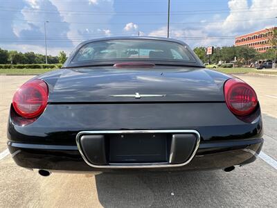 2002 Ford Thunderbird DELUXE CONVERTIBLE TWO TONE INTERIOR NON-SMOKER   - Photo 15 - Houston, TX 77031