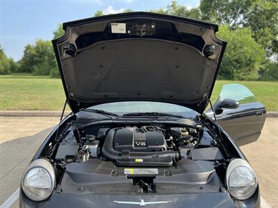 2002 Ford Thunderbird DELUXE CONVERTIBLE TWO TONE INTERIOR NON-SMOKER   - Photo 19 - Houston, TX 77031