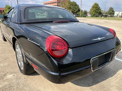2002 Ford Thunderbird DELUXE CONVERTIBLE TWO TONE INTERIOR NON-SMOKER   - Photo 9 - Houston, TX 77031