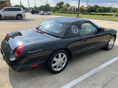 2002 Ford Thunderbird DELUXE CONVERTIBLE TWO TONE INTERIOR NON-SMOKER   - Photo 11 - Houston, TX 77031