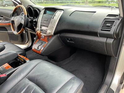 2005 Lexus RX 330 ONE OWNER LTHR S/R HTD SEATS RECENT SERVICE - Photo 45 - Houston, TX 77031