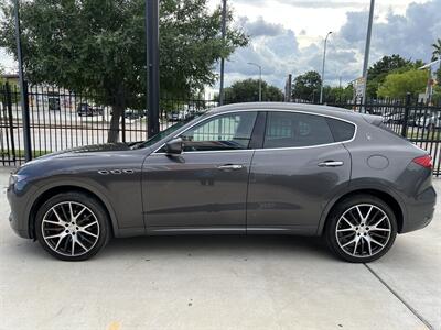 2017 Maserati Levante LTHR PANO NAV REARCAM SIRIUS 21 " WHLS ONLY 74K MLS   - Photo 6 - Houston, TX 77031