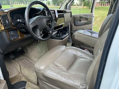 2007 Chevrolet Express 1500 HI TOP MAJESTIC CONVERSION GREAT FOR TRAVEL - Photo 23 - Houston, TX 77031