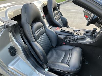 2002 Chevrolet Corvette CONVERTIBLE AUTO MICHELIN TIRES AUTO ONLY 82K MLS   - Photo 48 - Houston, TX 77031