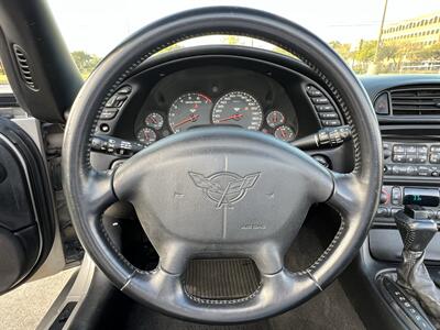 2002 Chevrolet Corvette CONVERTIBLE AUTO MICHELIN TIRES AUTO ONLY 82K MLS   - Photo 41 - Houston, TX 77031
