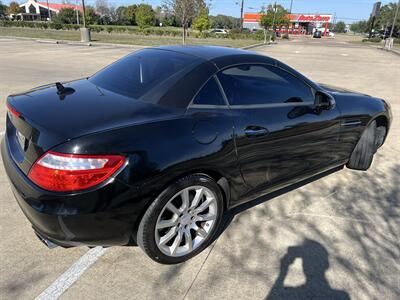 2016 Mercedes-Benz SLK 300 CONV PANO HTD SEATS NAV SPT SUSPENSION   - Photo 16 - Houston, TX 77031