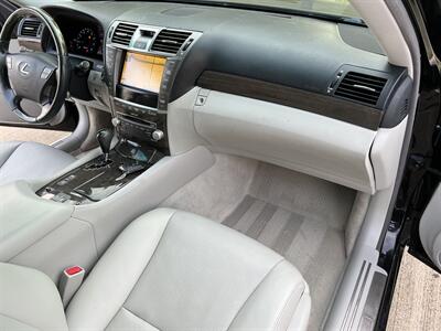2012 Lexus LS 460 SOFT CLOSE DRS HTD/COOL SEATS 19 " WHLS NAV CAM   - Photo 26 - Houston, TX 77031