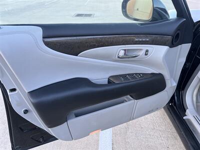 2012 Lexus LS 460 SOFT CLOSE DOORS HTD/COOL SEATS 19 " WHLS NAVI   - Photo 37 - Houston, TX 77031