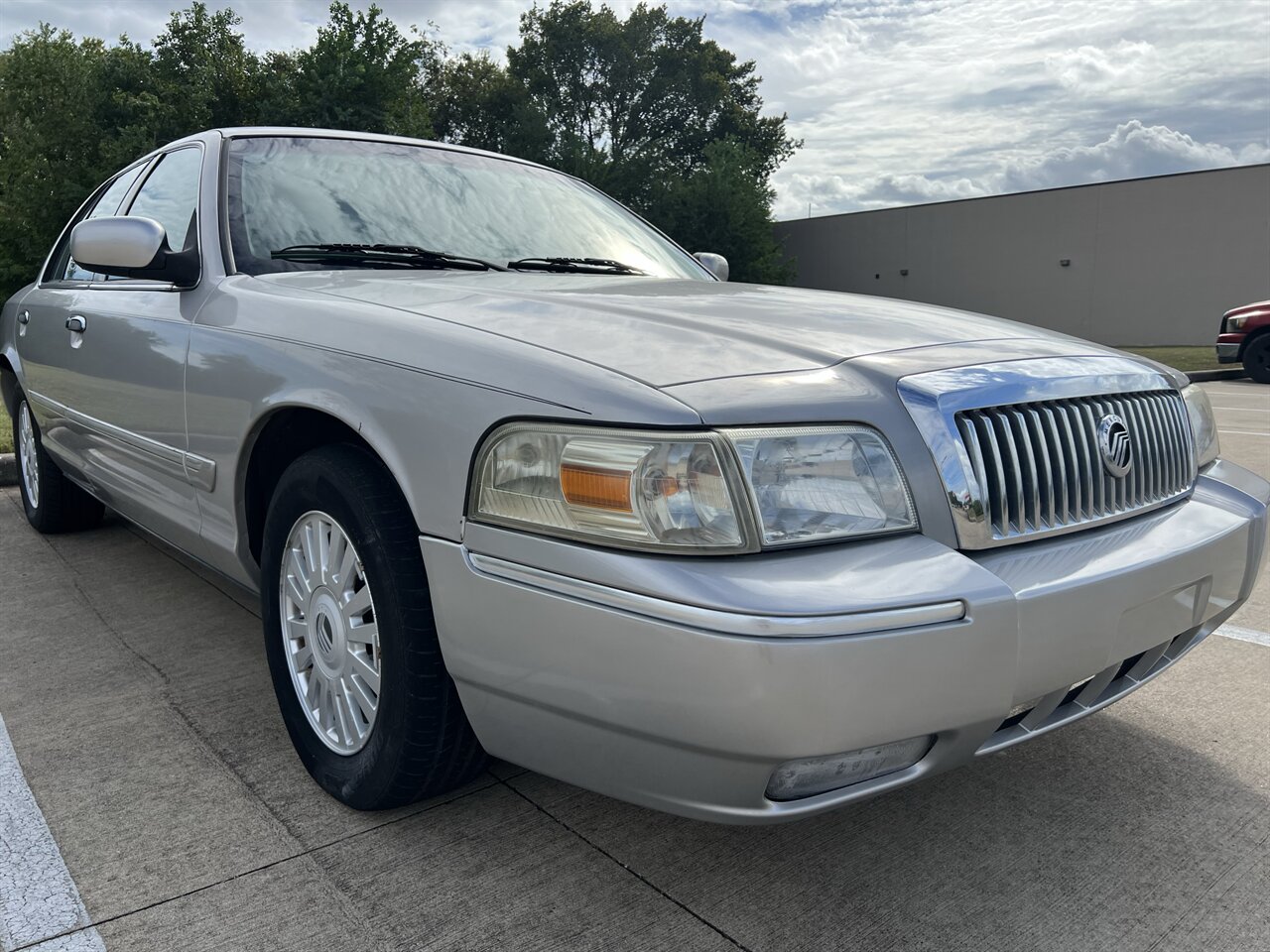 2008 Mercury Grand Marquis LS LEATHER ONLY 58K MILES CALL 832-997-7836   - Photo 1 - Houston, TX 77031