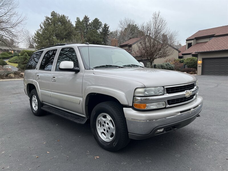2004 Chevrolet Tahoe LS's photo