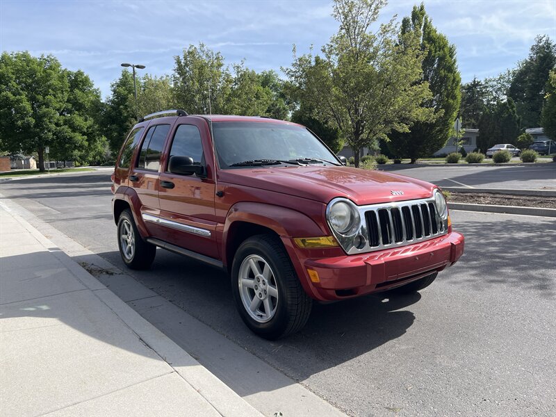 2006 Jeep Liberty Limited 4dr SUV  