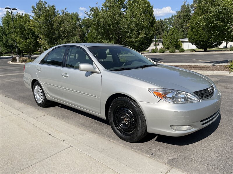 2003 Toyota Camry LE  