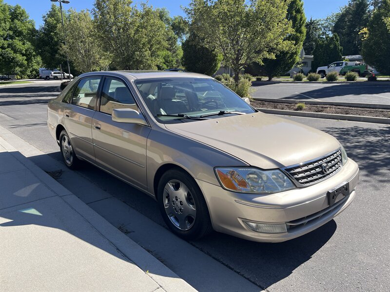 2003 Toyota Avalon XLS  