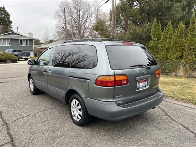 1999 Toyota Sienna LE   - Photo 5 - Boise, ID 83705