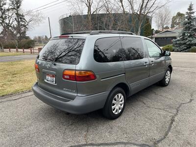 1999 Toyota Sienna LE   - Photo 8 - Boise, ID 83705