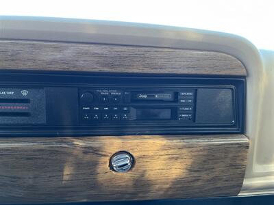 1989 Jeep Grand Wagoneer 4dr   - Photo 11 - Boise, ID 83705