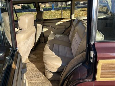 1989 Jeep Grand Wagoneer 4dr   - Photo 13 - Boise, ID 83705