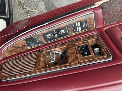 1990 Buick Riviera   - Photo 11 - Boise, ID 83705