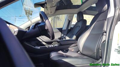 2021 Tesla Model 3 Long Range  W/ Acceleration Upgrade - Photo 11 - Newark, NJ 07114