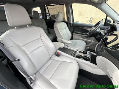 2019 Honda Pilot EX-L W/NAVI W/RES   - Photo 26 - Newark, NJ 07114