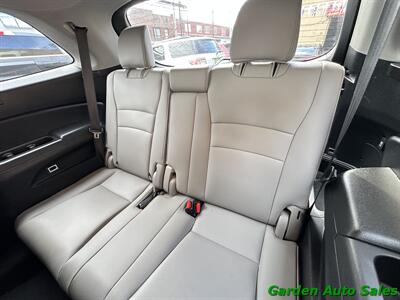 2019 Honda Pilot EX-L W/NAVI W/RES   - Photo 21 - Newark, NJ 07114