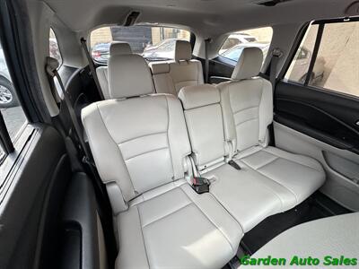 2019 Honda Pilot EX-L W/NAVI W/RES   - Photo 28 - Newark, NJ 07114