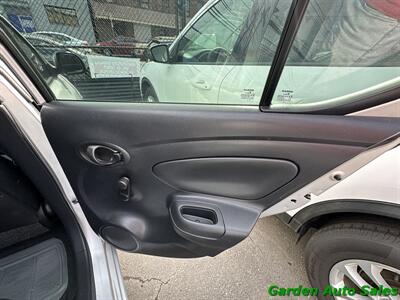 2015 Nissan Versa 1.6 S   - Photo 18 - Newark, NJ 07114