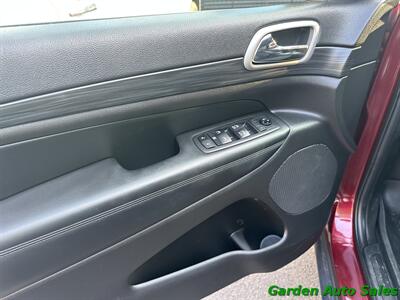 2021 Jeep Grand Cherokee Laredo AWD   - Photo 11 - Newark, NJ 07114