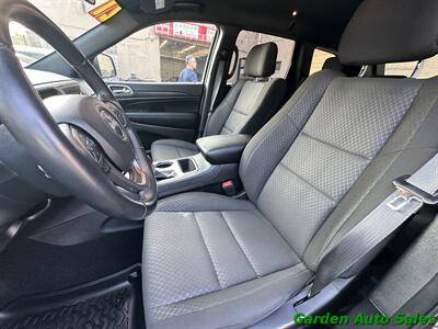 2021 Jeep Grand Cherokee Laredo AWD   - Photo 10 - Newark, NJ 07114