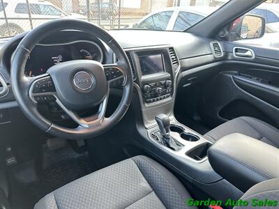 2021 Jeep Grand Cherokee Laredo AWD   - Photo 15 - Newark, NJ 07114