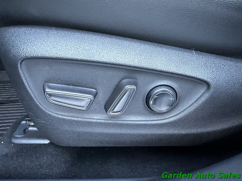 2022 Toyota Highlander XLE - Photo 25