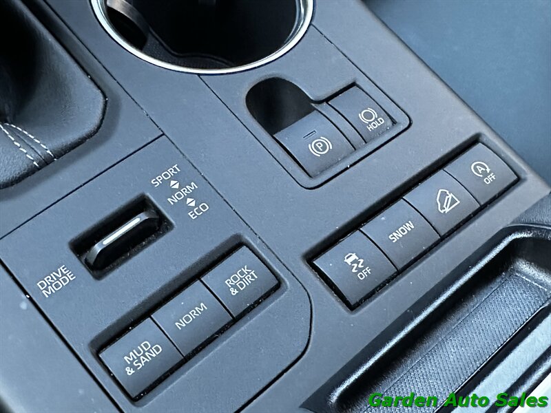 2022 Toyota Highlander XLE - Photo 35
