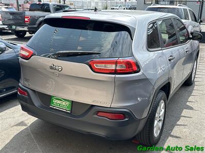 2014 Jeep Cherokee SPORT  4x4 - Photo 7 - Newark, NJ 07114