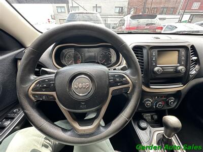 2014 Jeep Cherokee SPORT  4x4 - Photo 27 - Newark, NJ 07114