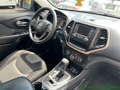 2014 Jeep Cherokee SPORT  4x4 - Photo 18 - Newark, NJ 07114