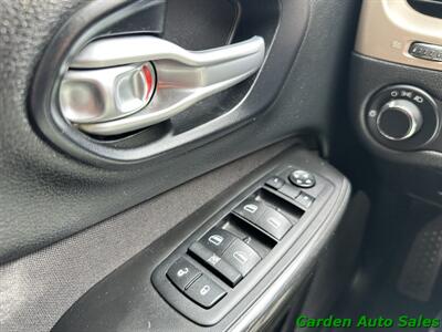 2014 Jeep Cherokee SPORT  4x4 - Photo 35 - Newark, NJ 07114
