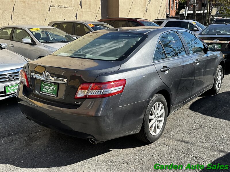 2011 Toyota Camry LE V6   - Photo 7 - Newark, NJ 07114