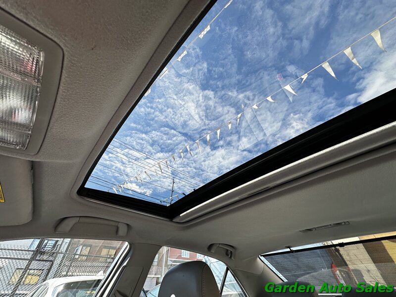 2011 Toyota Camry LE V6   - Photo 37 - Newark, NJ 07114