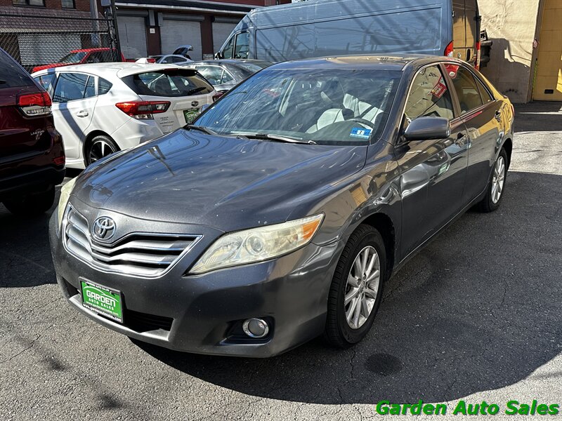 2011 Toyota Camry LE V6   - Photo 3 - Newark, NJ 07114