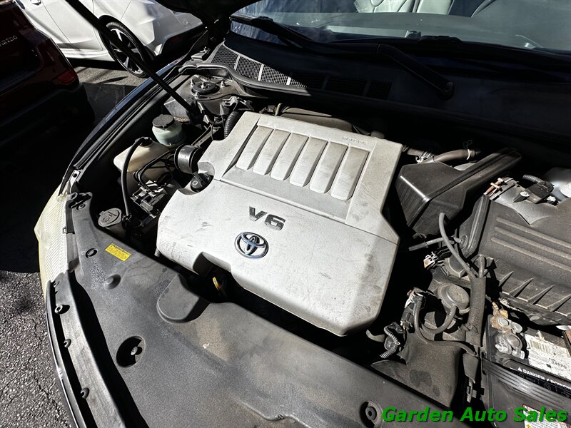 2011 Toyota Camry LE V6   - Photo 40 - Newark, NJ 07114